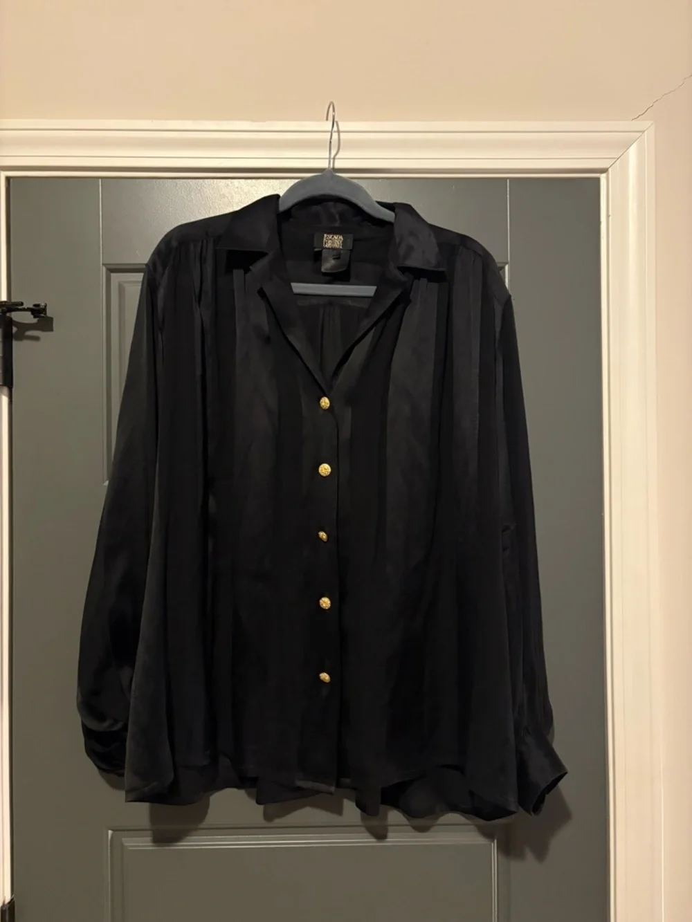 Escada Couture 100% Silk Black Blouse Gold Button - Picture 1 of 5